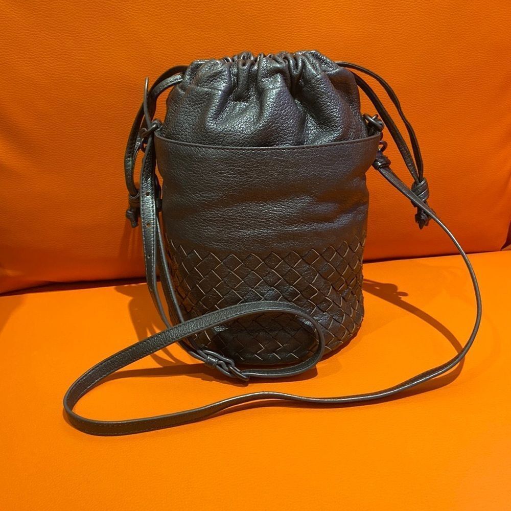 Vintage Bottega Veneta Drawstring Metallic Leather Intrecciato Small Bucket Bag